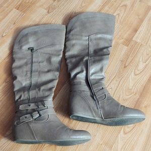 Brown wedge boots